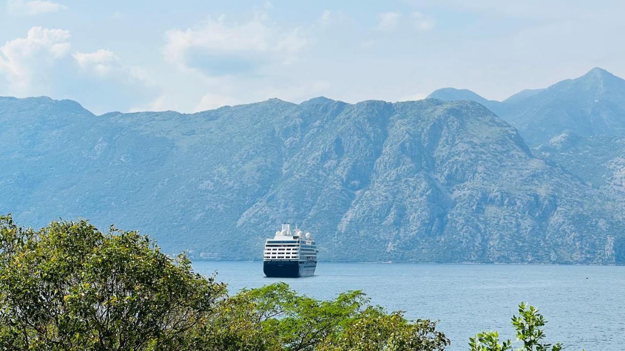 Appartamento Melodia del Mare Cattaro Esterno foto