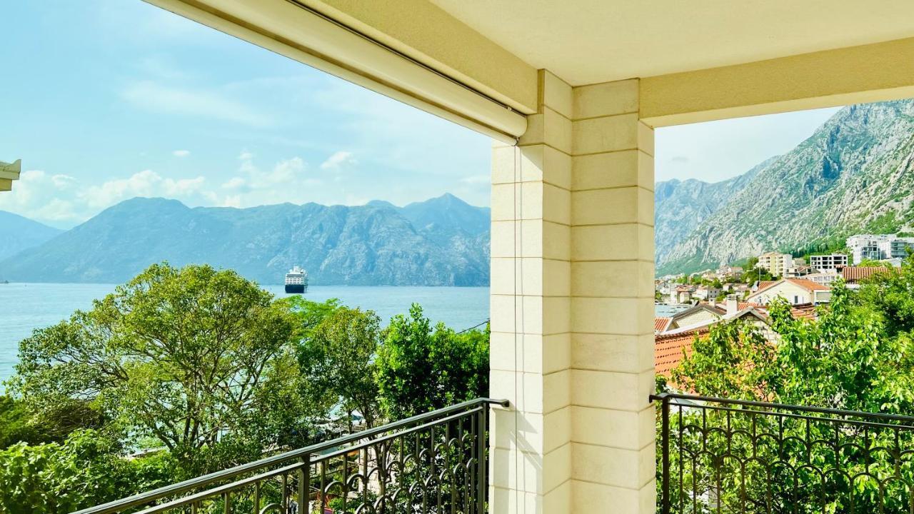 Appartamento Melodia del Mare Cattaro Esterno foto