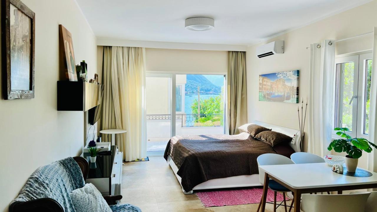Appartamento Melodia del Mare Cattaro Esterno foto